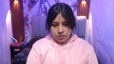 chloe_smith5 online show from 19, 11, 2025