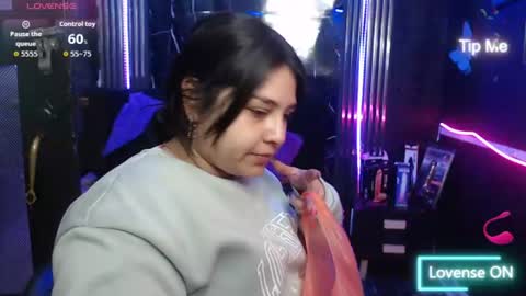 chloe_smith5 online show from 27, 7, 2026