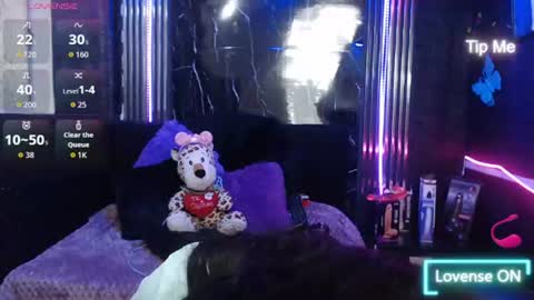 chloe_smith5 online show from 28, 7, 2026