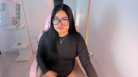 chloe_t2 online show from 19, 5, 2026