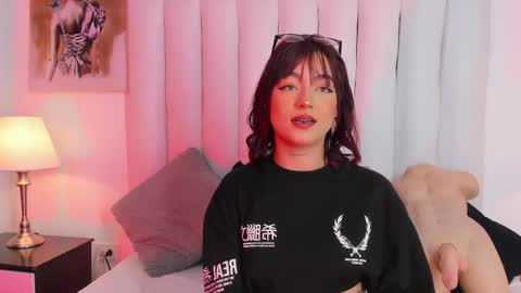 chloe_wilson7 online show from 20, 4, 2026