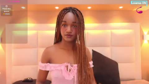 Snapshot of chloebrunnie chatting on 12, 6, 2026 CHLOE online show from 12, 6, 2026