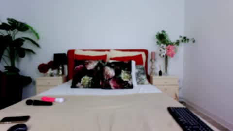 Chloe online show from 15, 11, 2025