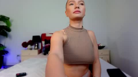 Chloe online show from 7, 2, 2026