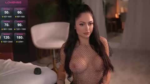 chloedevinex online show from 14, 10, 2025