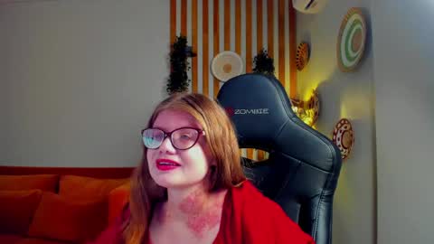 Snapshot of chloehalses chatting on 29, 5, 2026 ChloeHalses online show from 29, 5, 2026