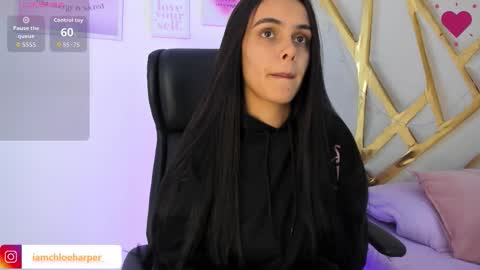 Snapshot of chloeharper_ chatting on 17, 10, 2025 Chloe Harper online show from 17, 10, 2025