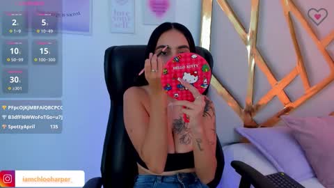 Snapshot of chloeharper_ chatting on 12, 11, 2025 Chloe Harper online show from 12, 11, 2025