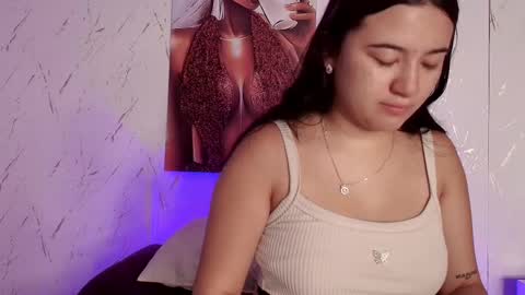 Snapshot of chloekitty_69 chatting on 8, 11, 2025 Melisa online show from 8, 11, 2025