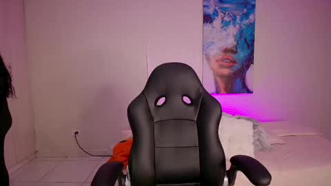 Snapshot of chloekitty_69 chatting on 19, 11, 2025 Melisa online show from 19, 11, 2025