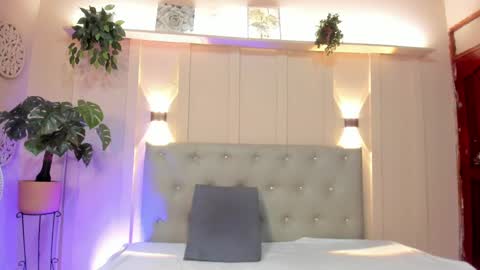 Chloe rosse online show from 8, 3, 2025