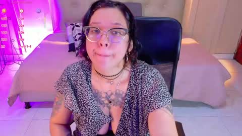 Snapshot of chloerossee chatting on 26, 5, 2026 Chloe rosse online show from 26, 5, 2026