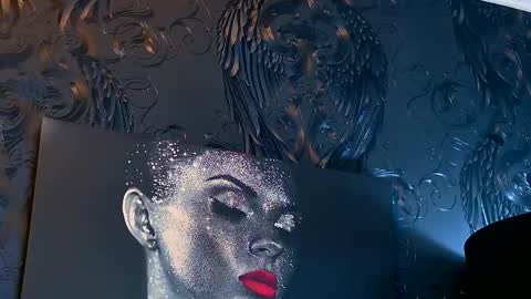 Chloe Vee online show from 22, 2, 2025