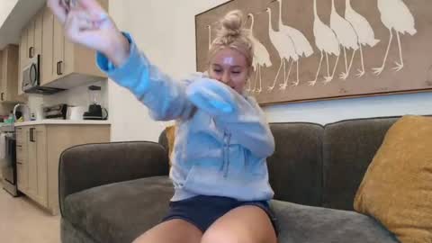 Chloe Babe online show from 28, 7, 2026
