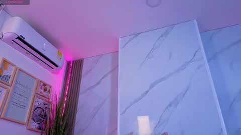 Chlooe online show from 9, 10, 2025