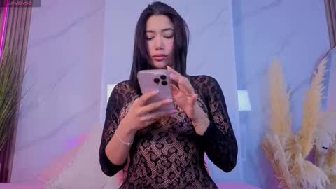 Chlooe online show from 15, 10, 2025