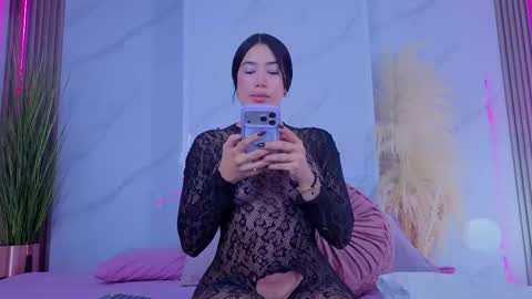 Chlooe online show from 27, 4, 2026