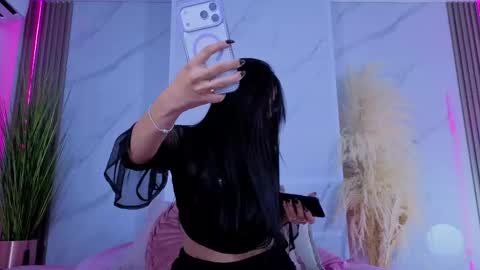 Chlooe online show from 28, 4, 2026