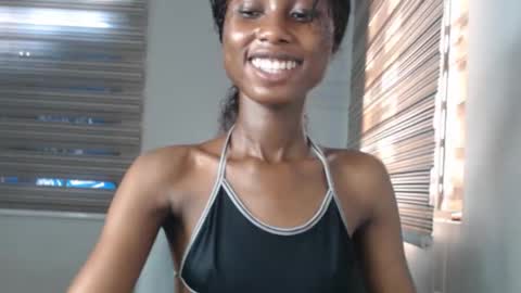 choco_petitqueen online show from 14, 12, 2025