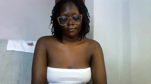 Snapshot of chocolate_enne_ chatting on 27, 11, 2025 chocolate babes online show from 27, 11, 2025