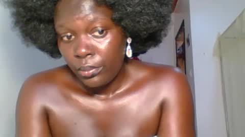 chocolate queen25 online show from 16, 10, 2025
