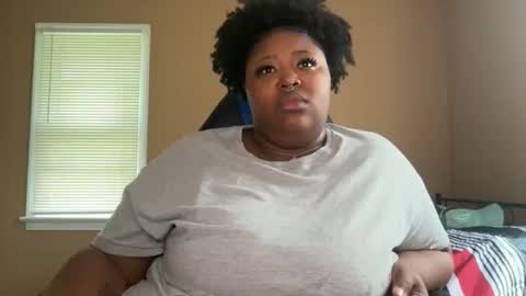 Snapshot of chocolatebunnyxx69 chatting on 5, 5, 2026 Melina online show from 5, 5, 2026