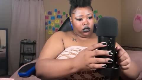 Snapshot of chocolatebunnyxx69 chatting on 27, 5, 2026 Melina online show from 27, 5, 2026