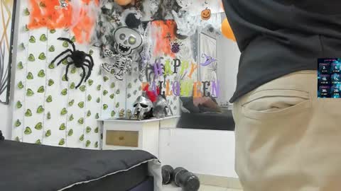 Snapshot of choreythaiylor chatting on 30, 10, 2025 Chorey Thaylor online show from 30, 10, 2025