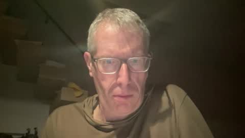 choupipat1 online show from 12, 10, 2025