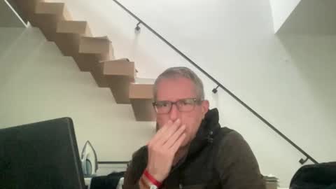 choupipat1 online show from 20, 10, 2025