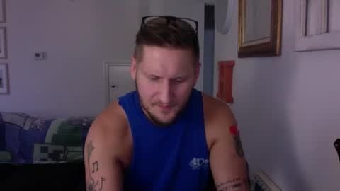 Christopher the Blue-Eye Guy online show from 2, 10, 2025