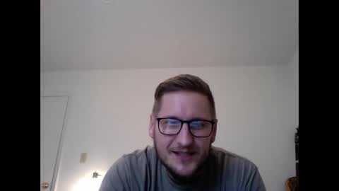 Christopher the Blue-Eye Guy online show from 7, 10, 2025