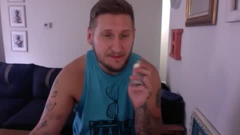 Christopher the Blue-Eye Guy online show from 13, 10, 2025