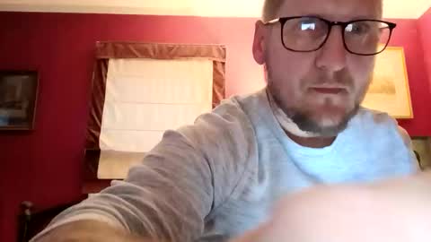 Christopher the Blue-Eye Guy online show from 26, 10, 2025