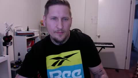 Christopher the Blue-Eye Guy online show from 27, 4, 2026