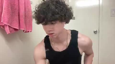 chris_baker1 online show from 20, 4, 2026