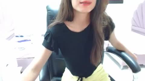 Christal Gil online show from 8, 3, 2025