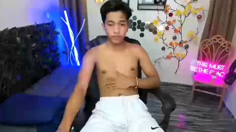 Snapshot of chris_hardfucker chatting on 17, 12, 2025 chris_hardfucker online show from 17, 12, 2025