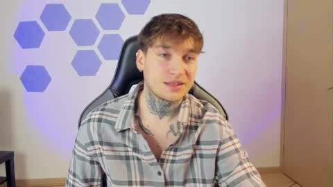 Chris Tyson online show from 3, 2, 2025