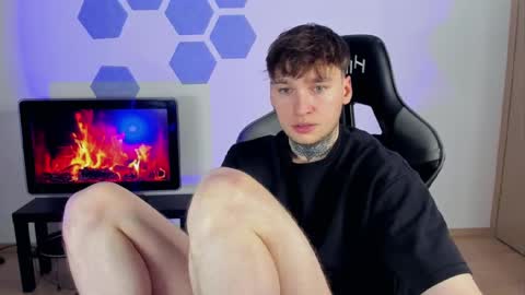 Chris Tyson online show from 1, 3, 2025