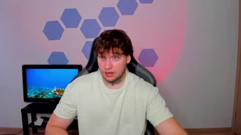 Chris Tyson online show from 19, 7, 2026