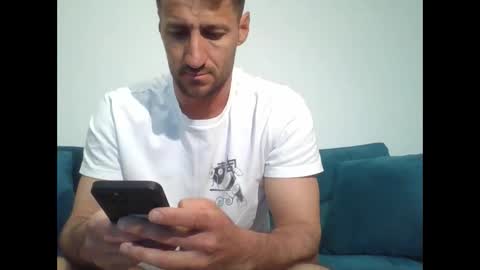 chrisaron online show from 17, 4, 2026