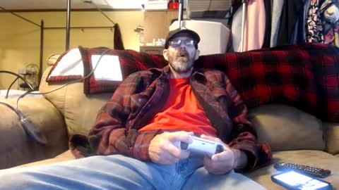 chrisintn online show from 8, 10, 2025