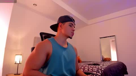 Snapshot of chrismorgan24 chatting on 17, 12, 2025 chrismorgan24 online show from 17, 12, 2025