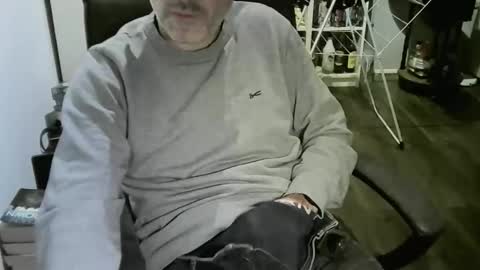 Snapshot of chrisprngr chatting on 17, 5, 2026 chrisprngr online show from 17, 5, 2026