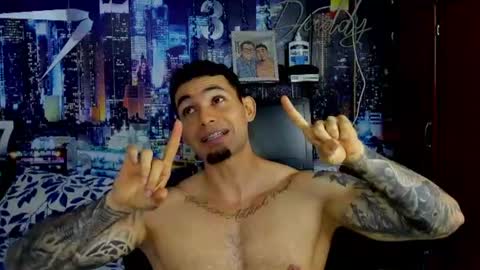 Chriss Stewart online show from 25, 7, 2026