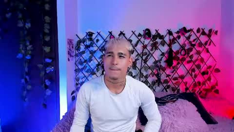 Christian Wang online show from 12, 4, 2026