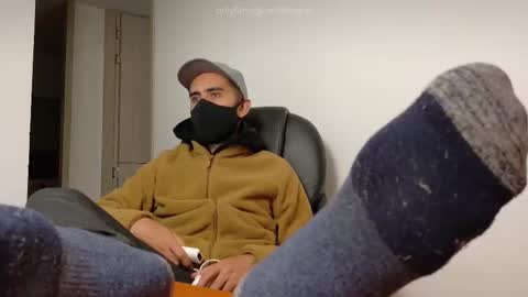 Snapshot of chrissmithin5 chatting on 29, 9, 2025 Cardamomo online show from 29, 9, 2025