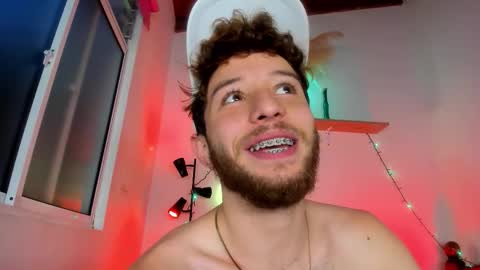 Hi dont forguet to follow me    online show from 30, 11, 2025