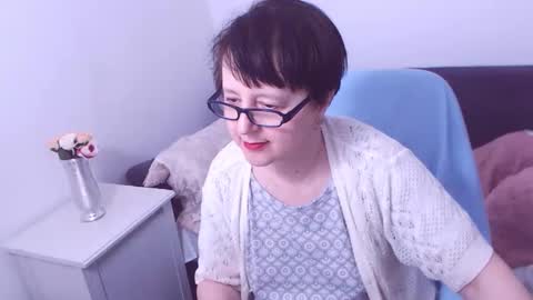 Christa online show from 14, 2, 2025